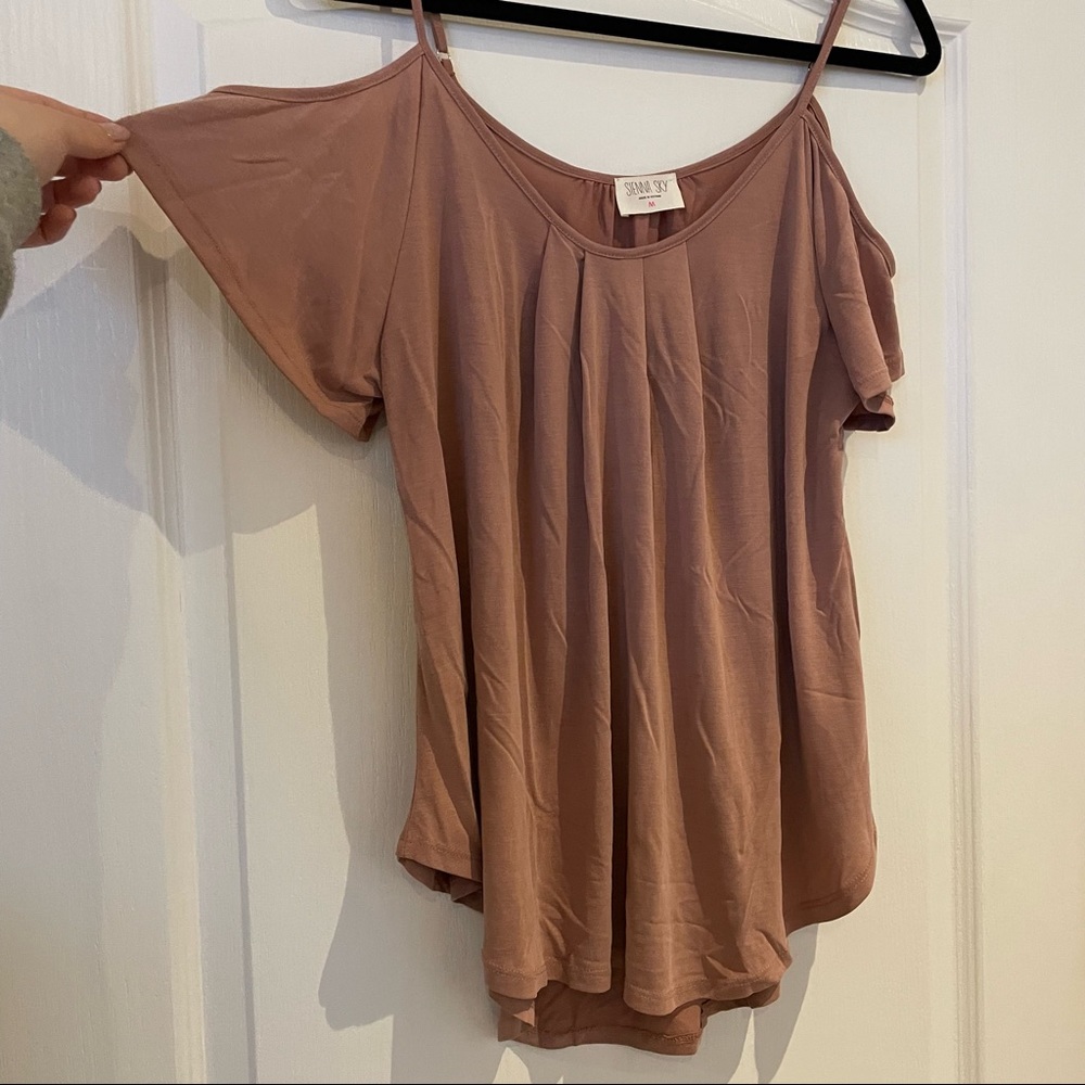 Open shoulder top - Picture 3 of 3